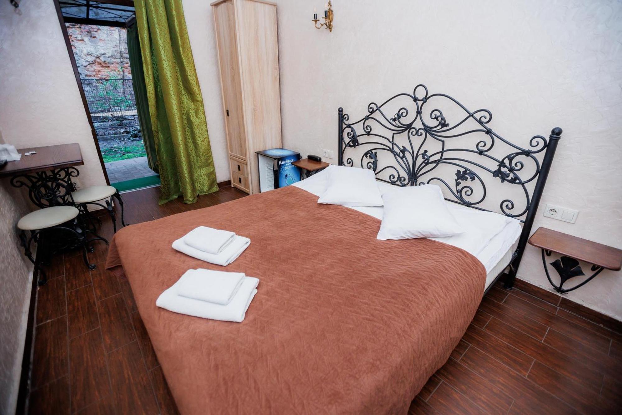 Staryi Krakiv Hotell Lviv Exteriör bild