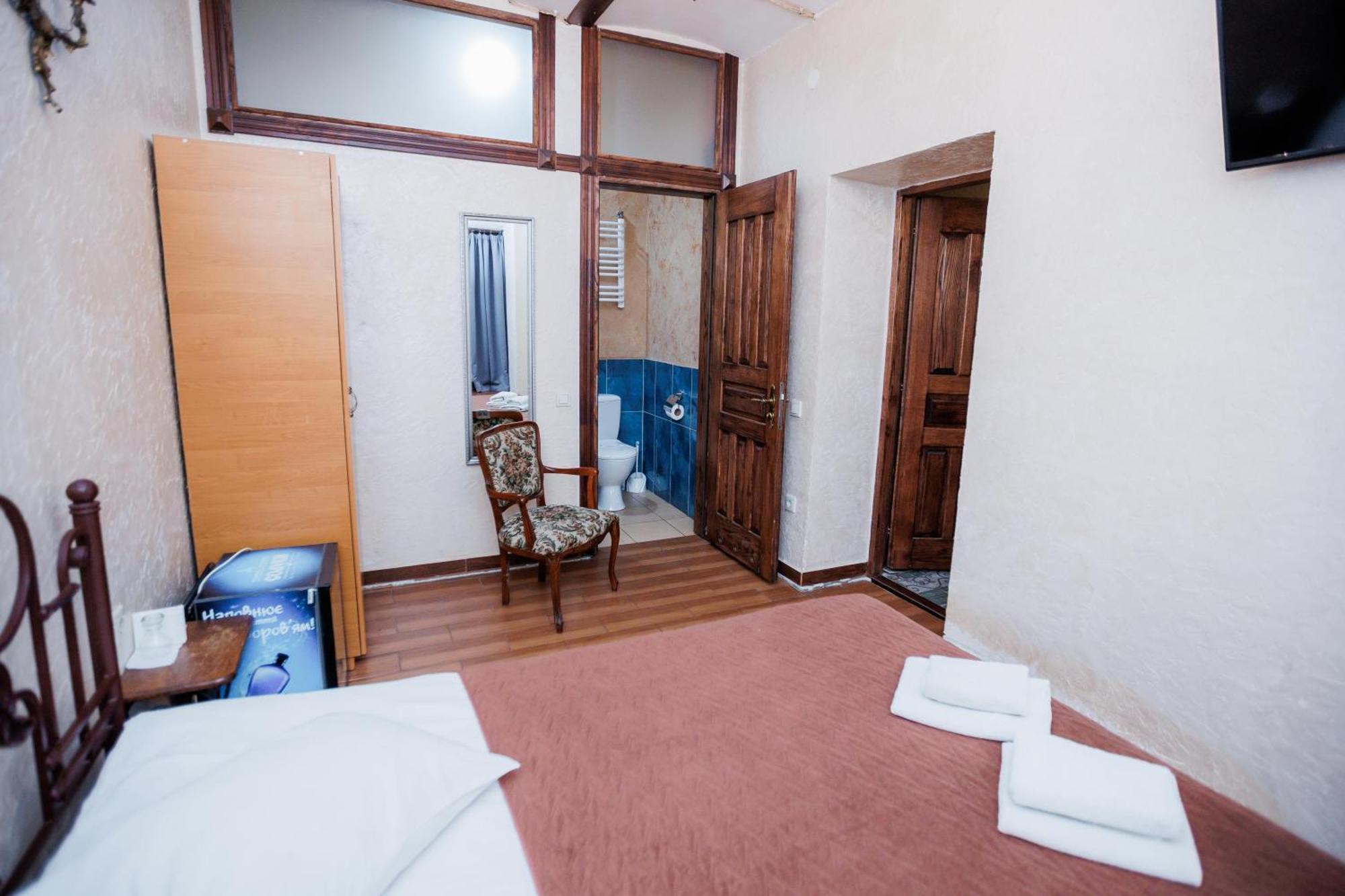 Staryi Krakiv Hotell Lviv Exteriör bild