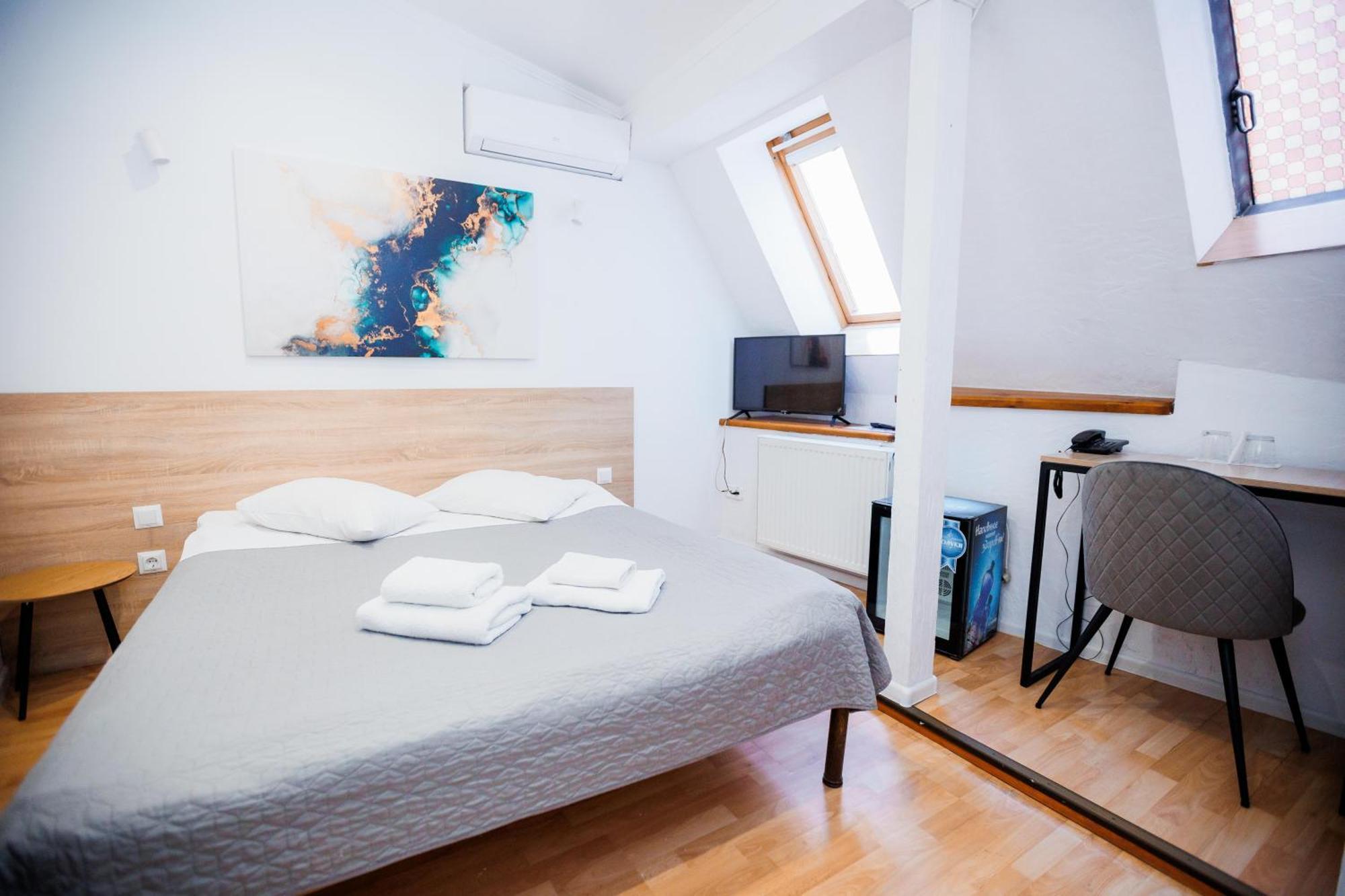 Staryi Krakiv Hotell Lviv Exteriör bild