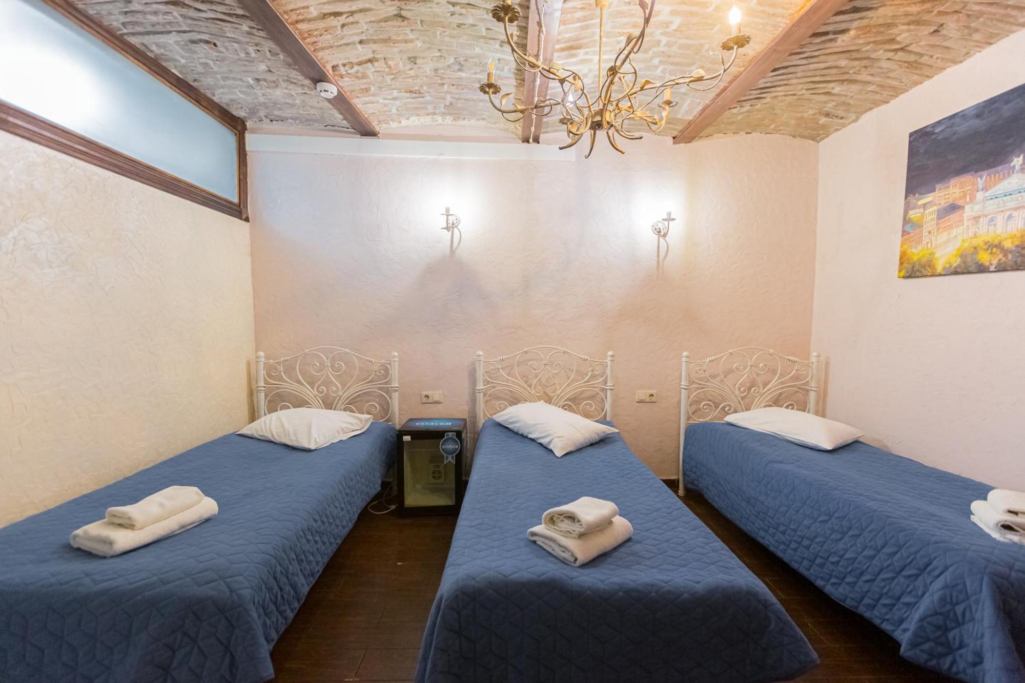 Staryi Krakiv Hotell Lviv Exteriör bild